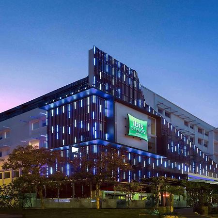 Ibis Styles Yogyakarta Hotel Exterior photo