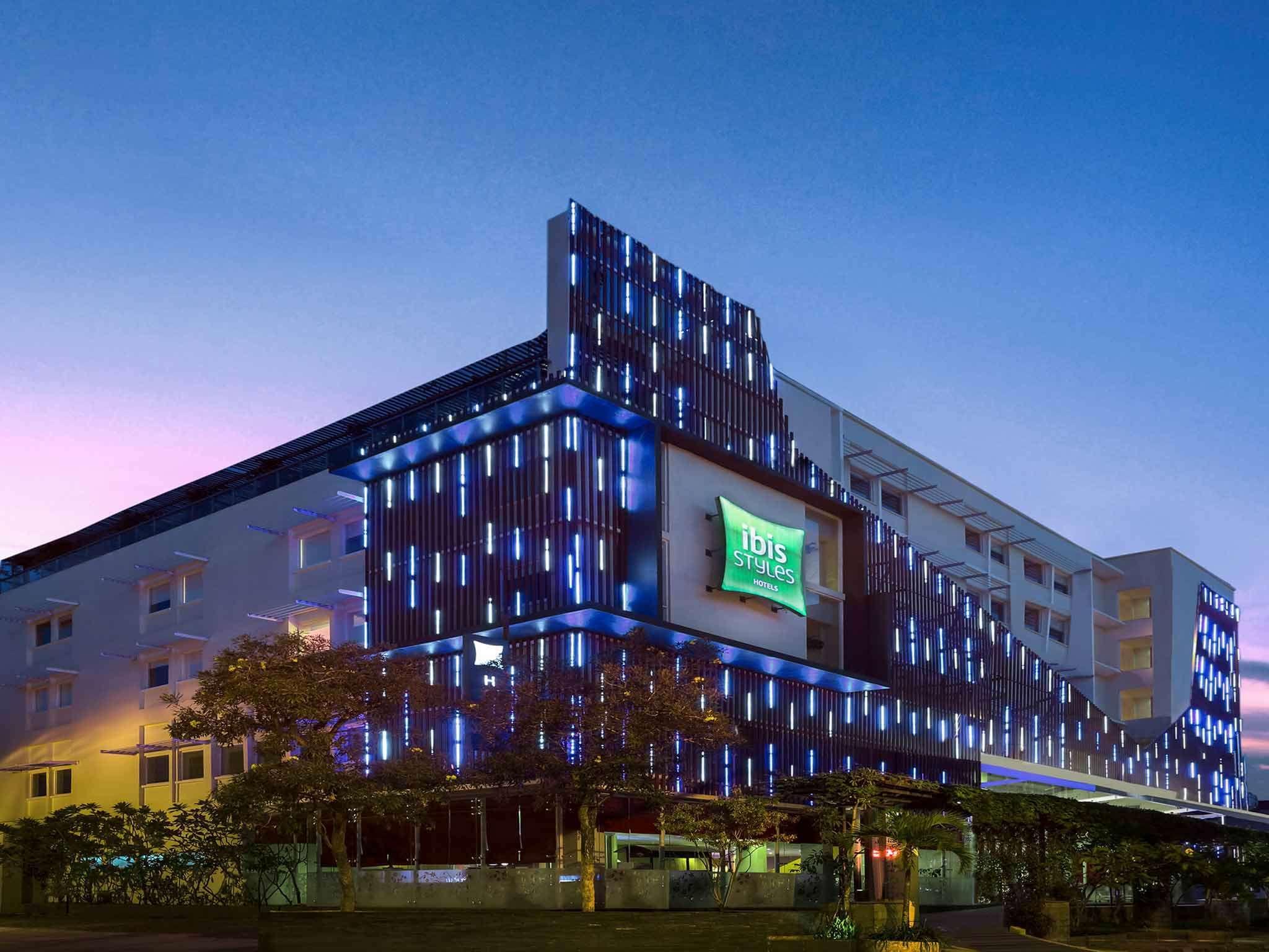 Ibis Styles Yogyakarta Hotel Exterior photo