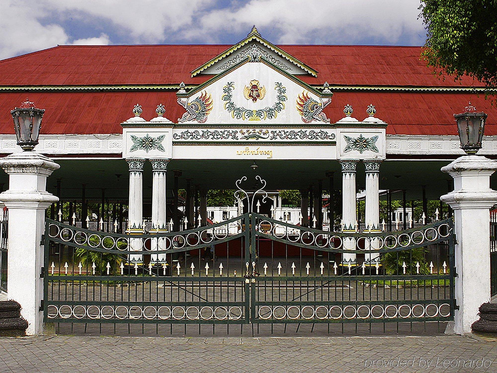 Ibis Styles Yogyakarta Hotel Exterior photo