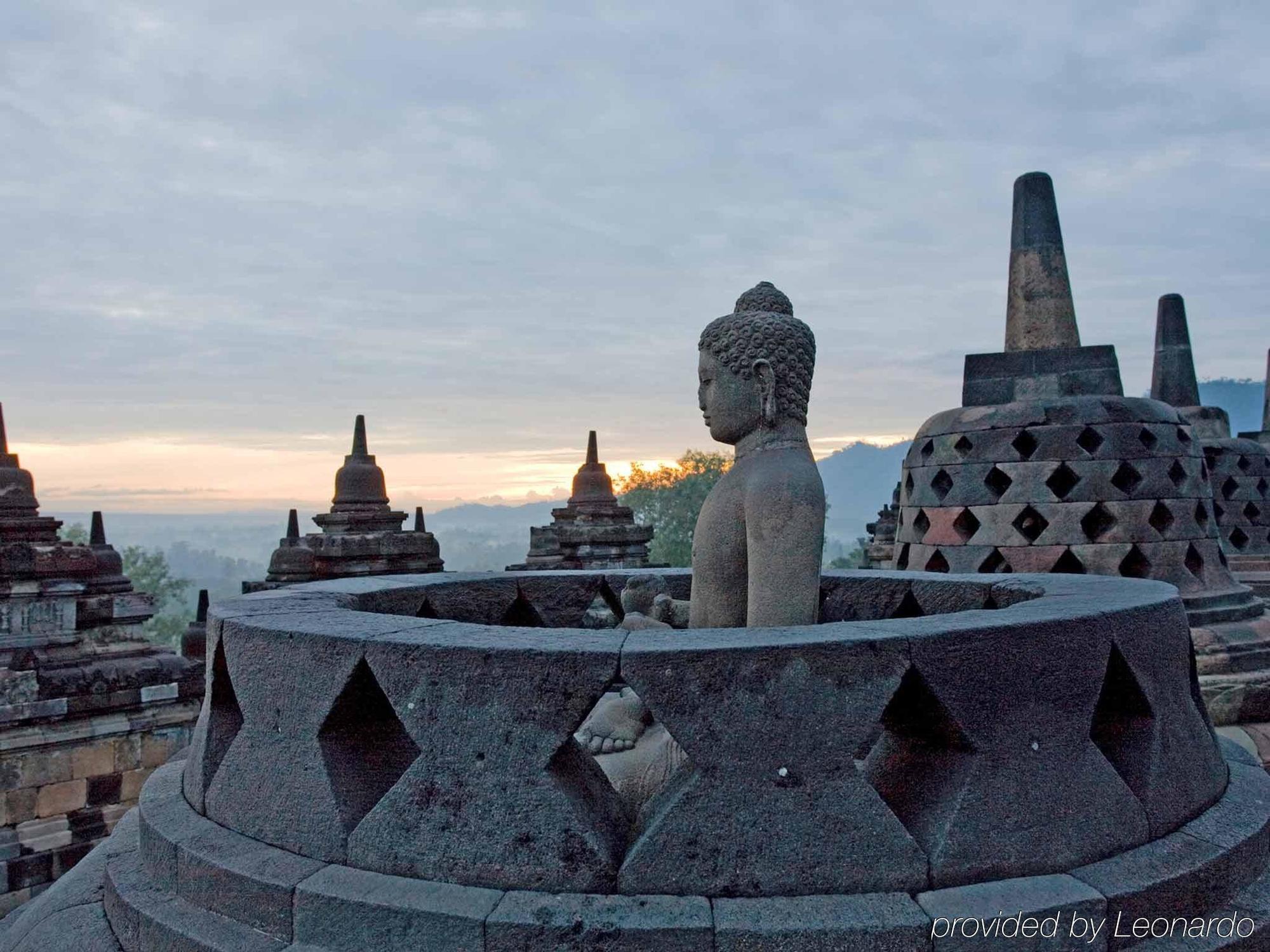 Ibis Styles Yogyakarta Hotel Exterior photo