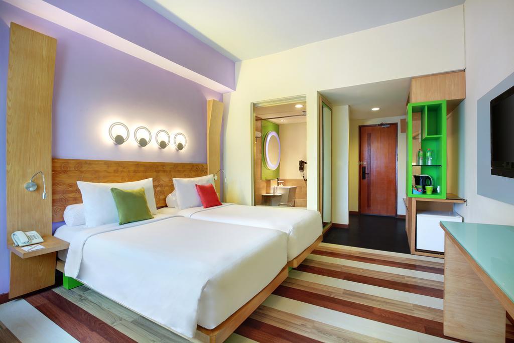 Ibis Styles Yogyakarta Hotel Exterior photo